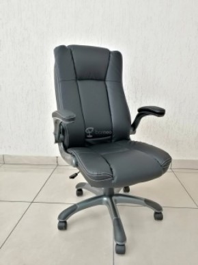 Кресло Barneo K-24 для руководителя (черная экокожа) в Ревде - revda.ok-mebel.com | фото