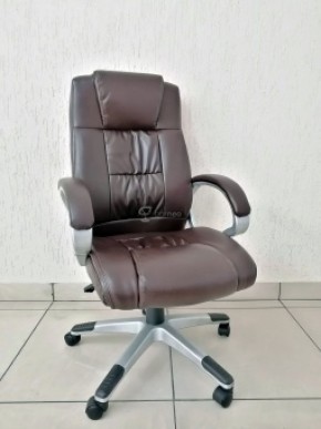Кресло Barneo K-6 для руководителя (коричневая экокожа) в Ревде - revda.ok-mebel.com | фото 1
